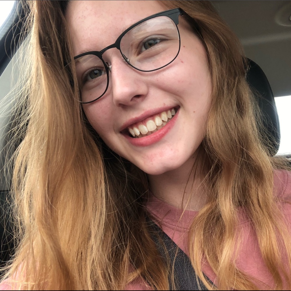 Meet your Posher, Olivia